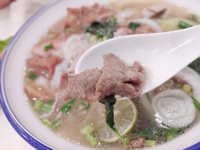 越式金牛河