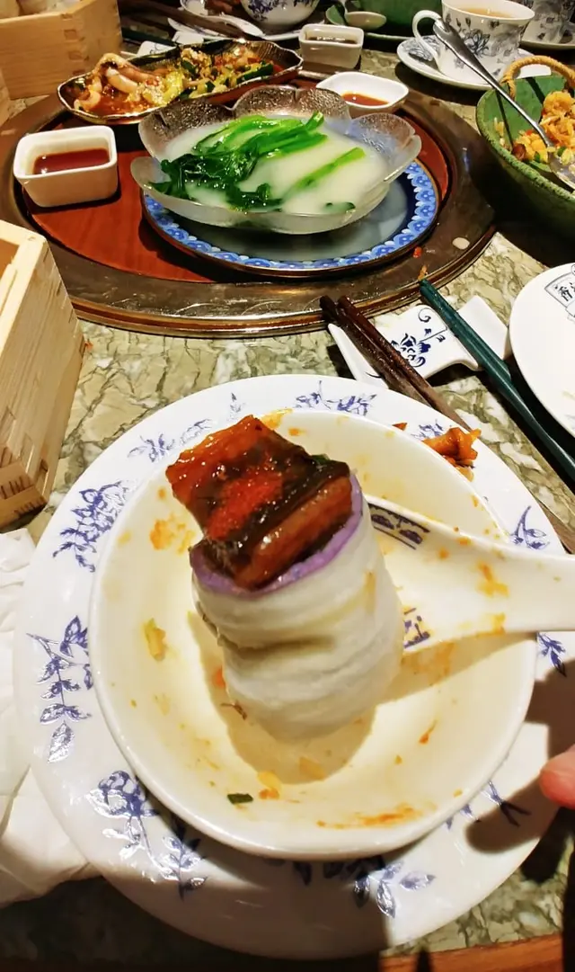 鮮茄百花鰻魚盞