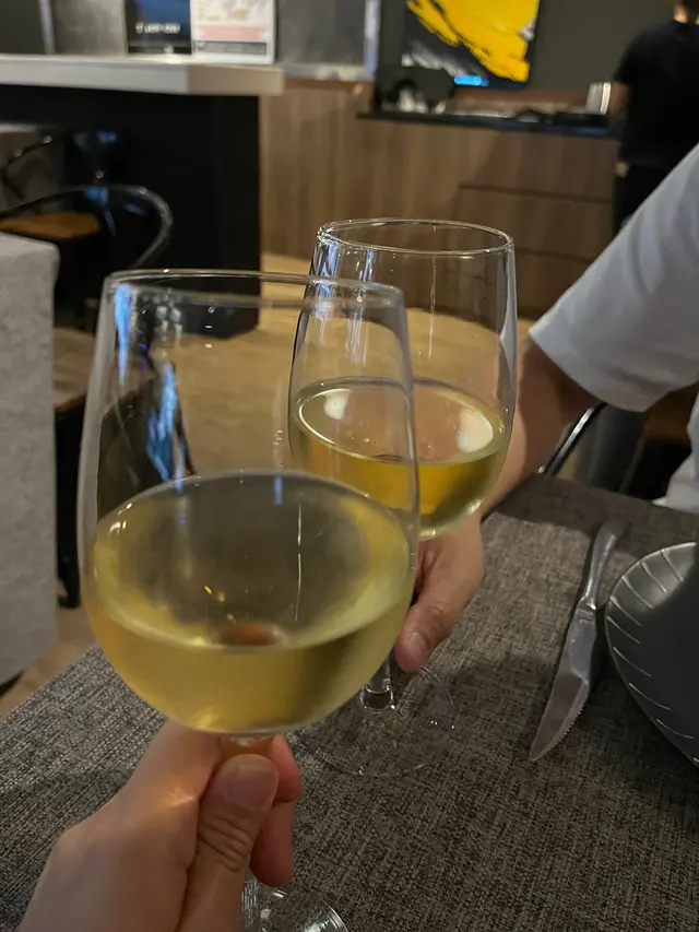 House  white  wine