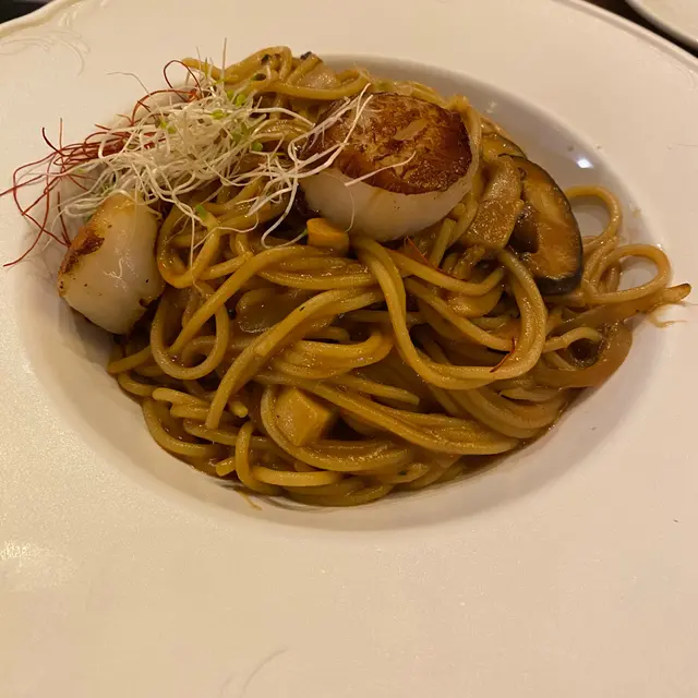 牛肝菌帆立貝忌廉汁意粉