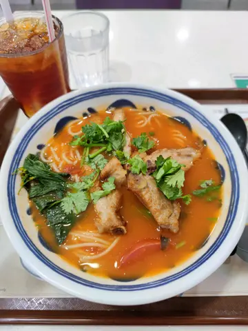 豬扒蕃茄米線+凍檸茶