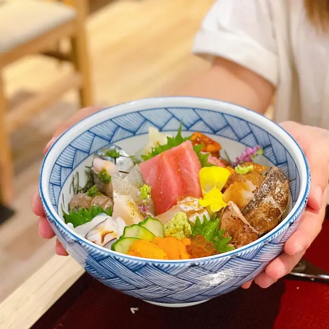 海言廚師發辦魚生飯(特上)