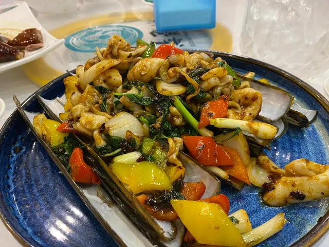 詩情畫意，郎情妾意