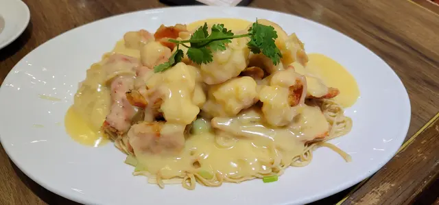 澳洲龍蝦伊麵底(芝士焗)