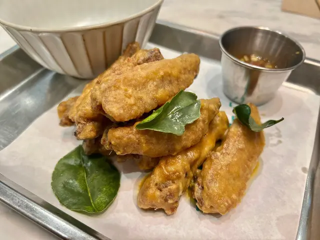 泰式鹹蛋黃單骨雞翼