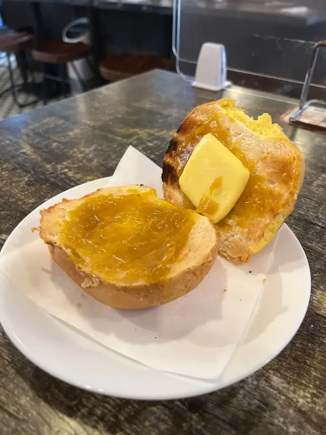 咖吔菠蘿油