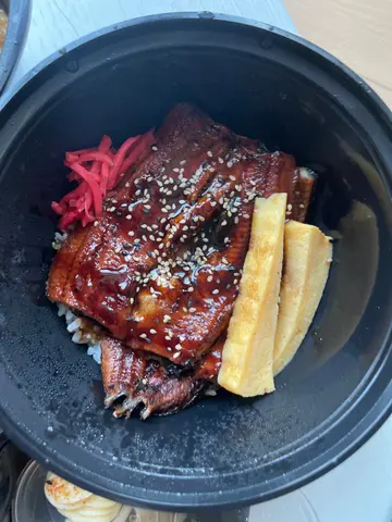 大盛雙層鰻魚丼