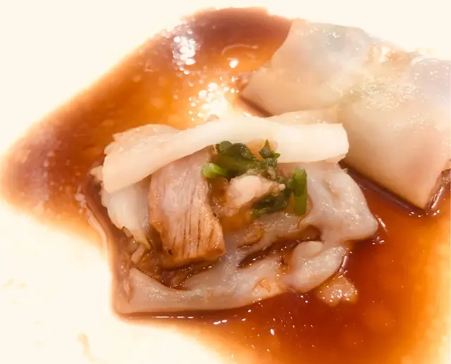 早晨孖寶連盅頭餸.腸粉皮滑.叉燒餡料多！😋👍