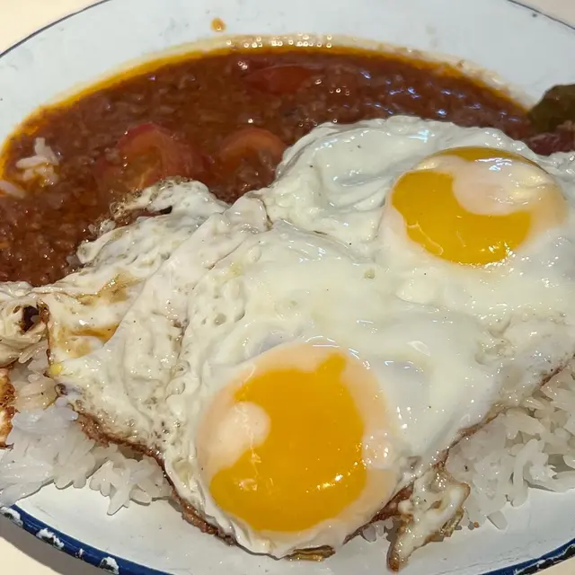 鮮茄免治牛肉煎蛋飯
