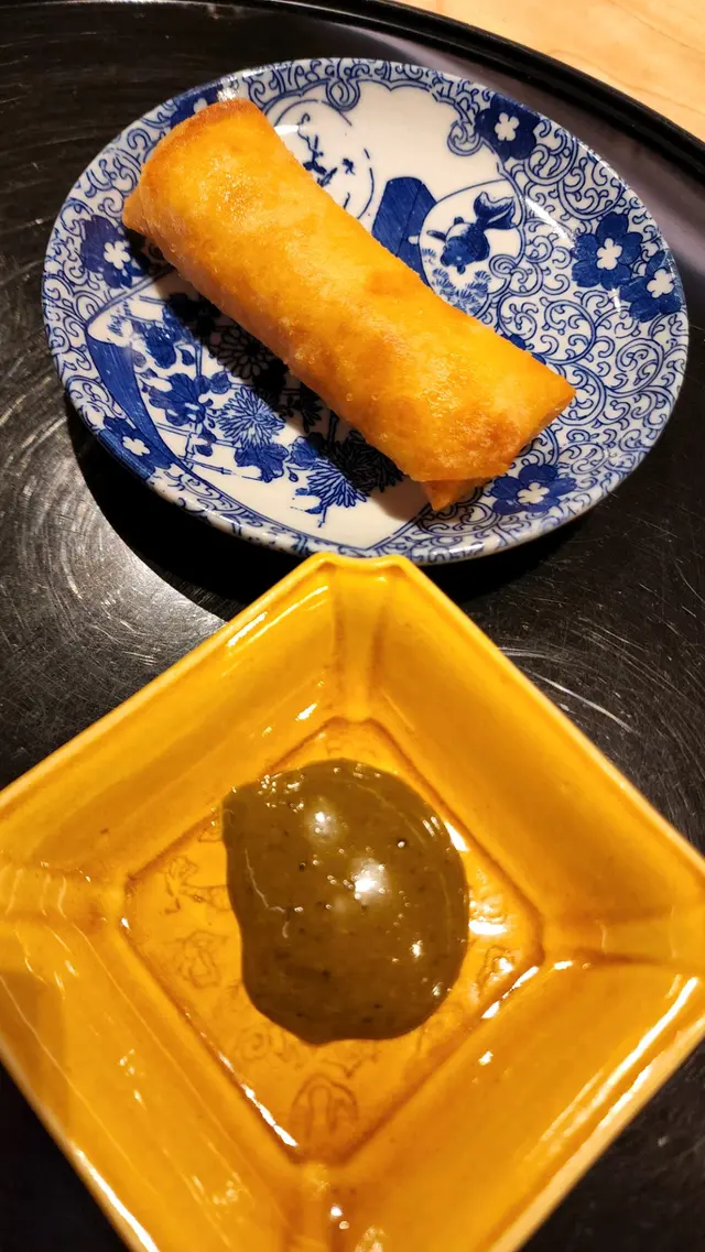 玉米春捲配鮑魚肝汁