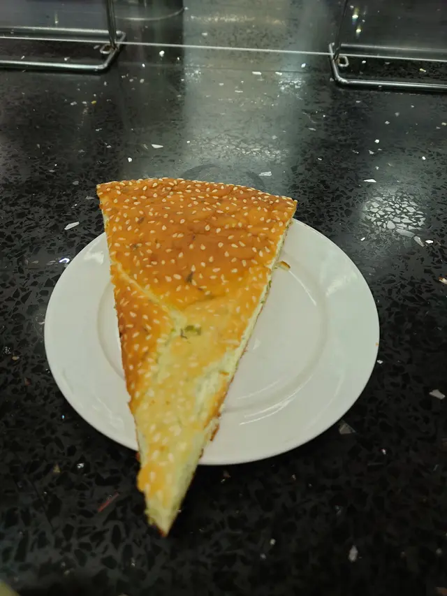 食物不是太熱,不過確實係有誠意做出嚟的,但味道不是細個的上海味道