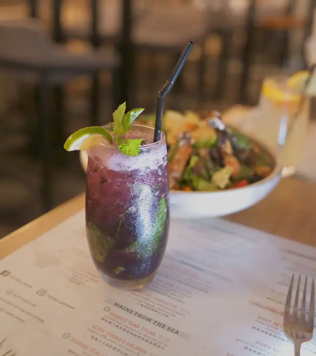 Virgin Berry Mojito