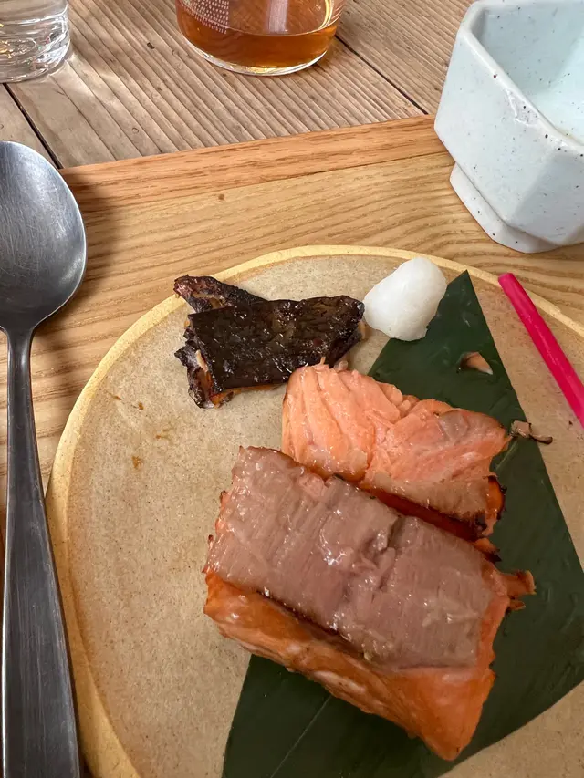 店家拒換，拿回去炙燒全都焦黑，食慾全無