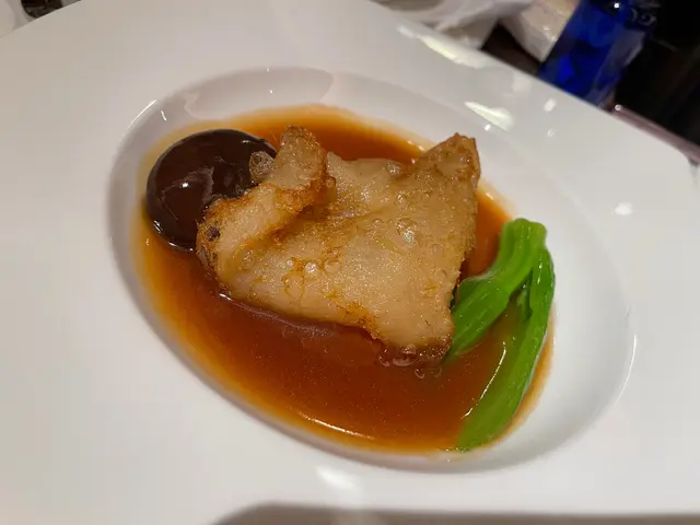 鮑汁脆皮花膠素千