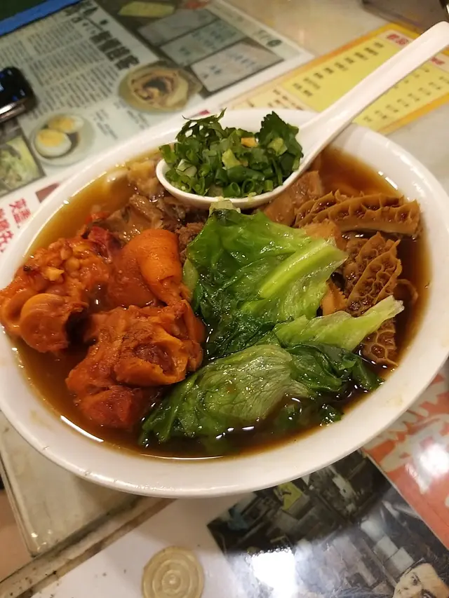 南乳豬手+金錢牛肚+柱候牛腩+蒙麵