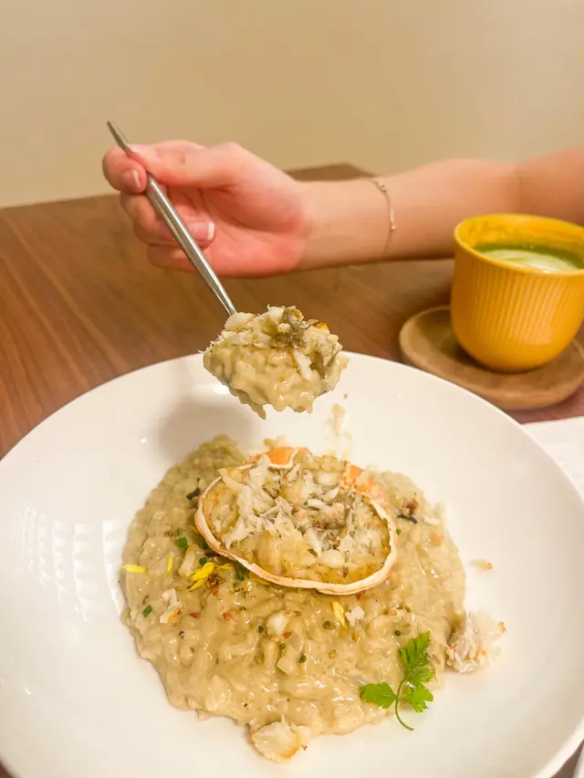 蟹肉蟹膏甲羅燒燉飯