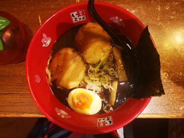 冠軍黑醬油拉麵(標準)