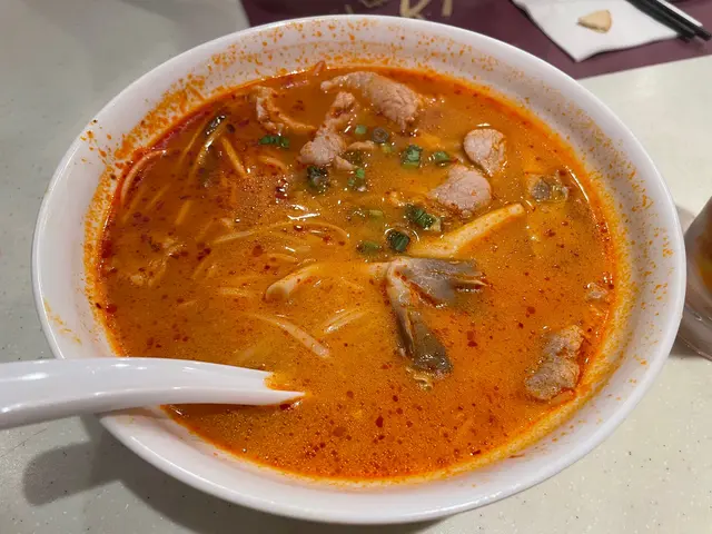 冬陰功海鮮湯麵