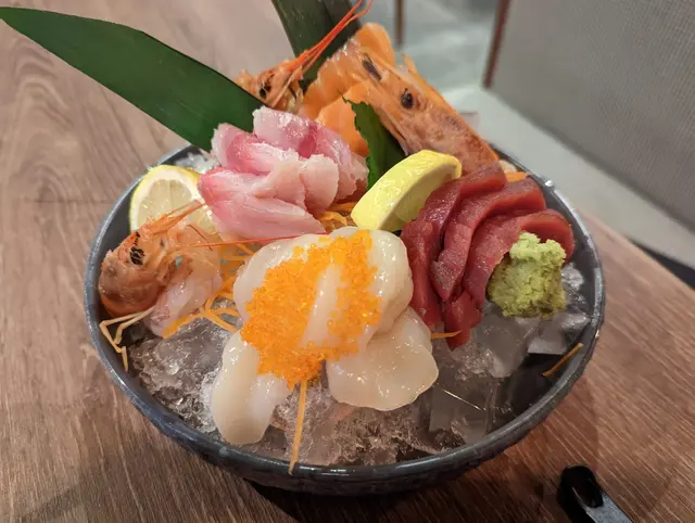 特盛刺身拼盤