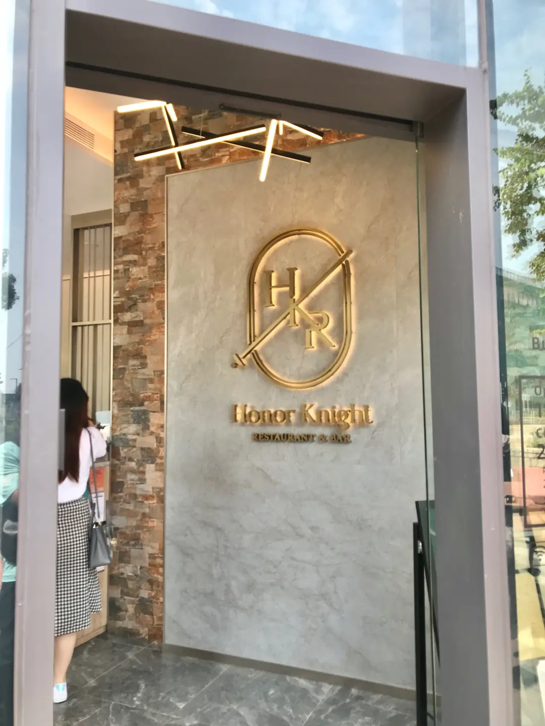 Honor Knight Restaurant