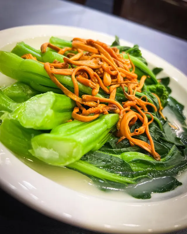 蟲草花浸時蔬 Braised Vegetables with Cordyceps Flower in Broth