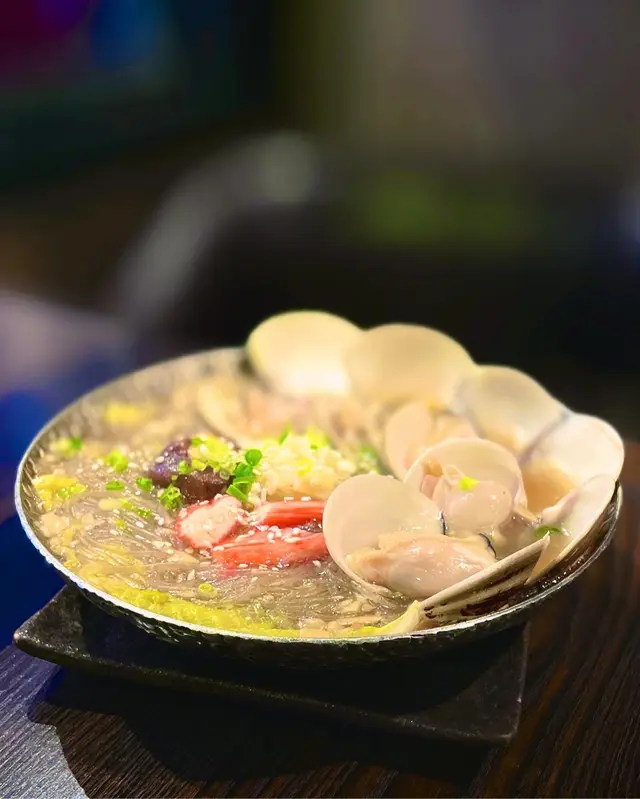 鮮花甲蒜香粉絲鍋