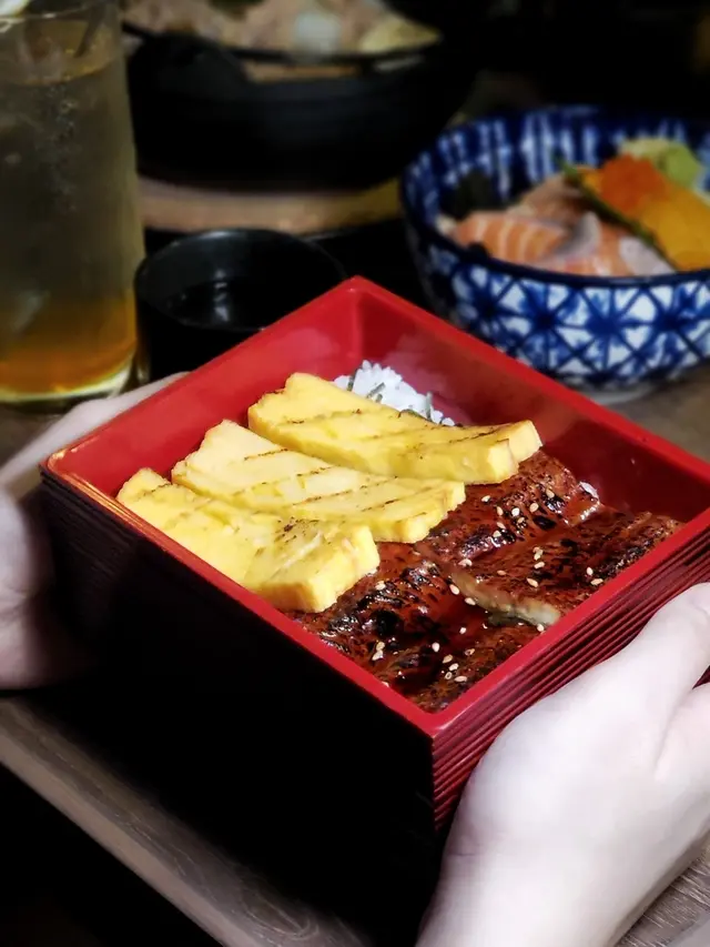 蒲燒鰻魚玉子丼