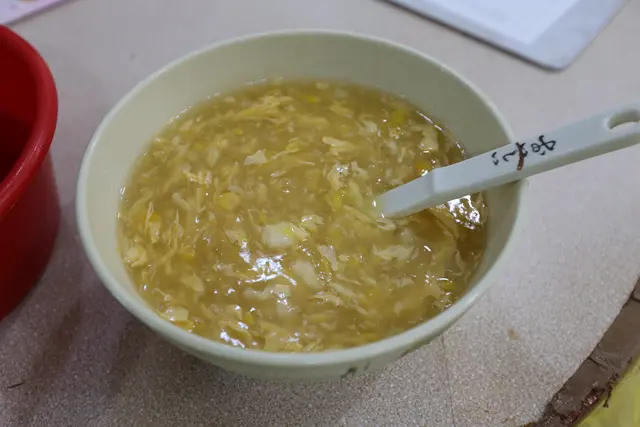 生粉水一樣，冇味嘅，所以免費嘅