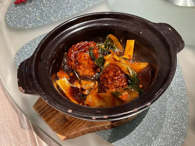 紅燒獅子頭烤菜