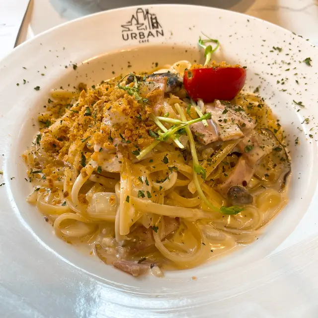 黃金炸蒜卡邦尼煙肉扁意粉