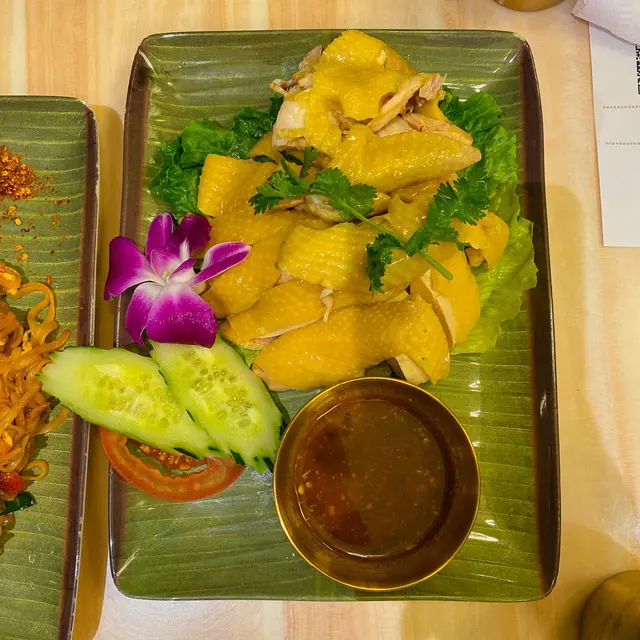 泰式去骨海南雞(半隻)