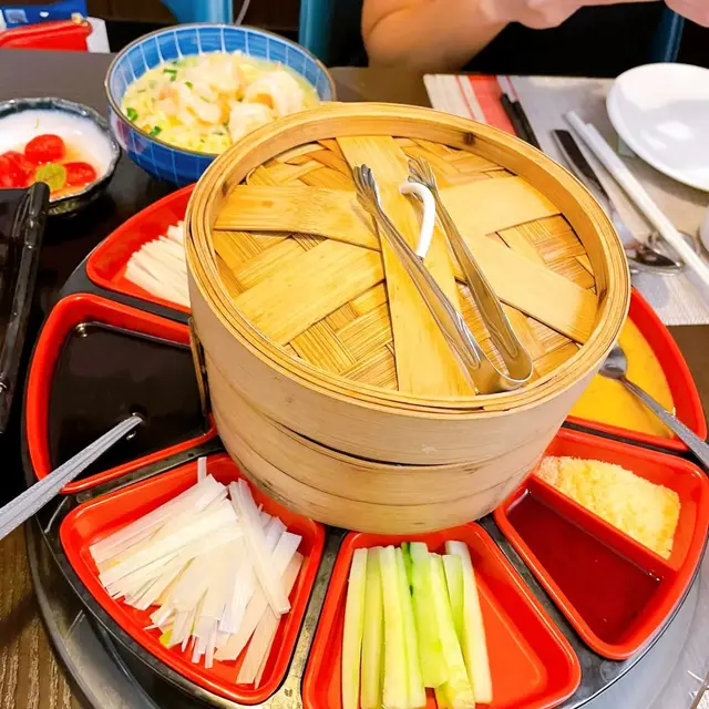  羲和馳名烤鴨,八醬拼盤