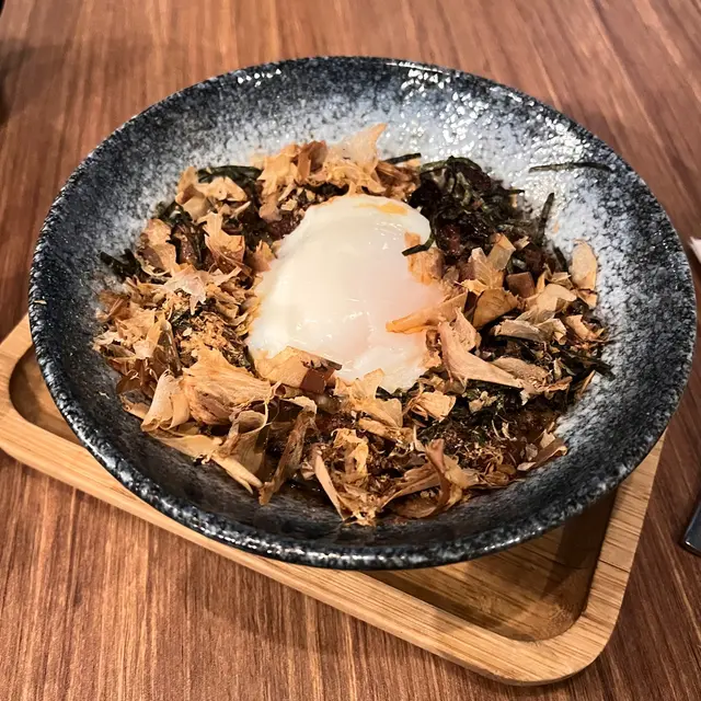 安格斯牛肩胛一口牛溫泉蛋茶漬意大利飯