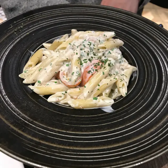 菠菜合桃義大利藍芝士長通粉