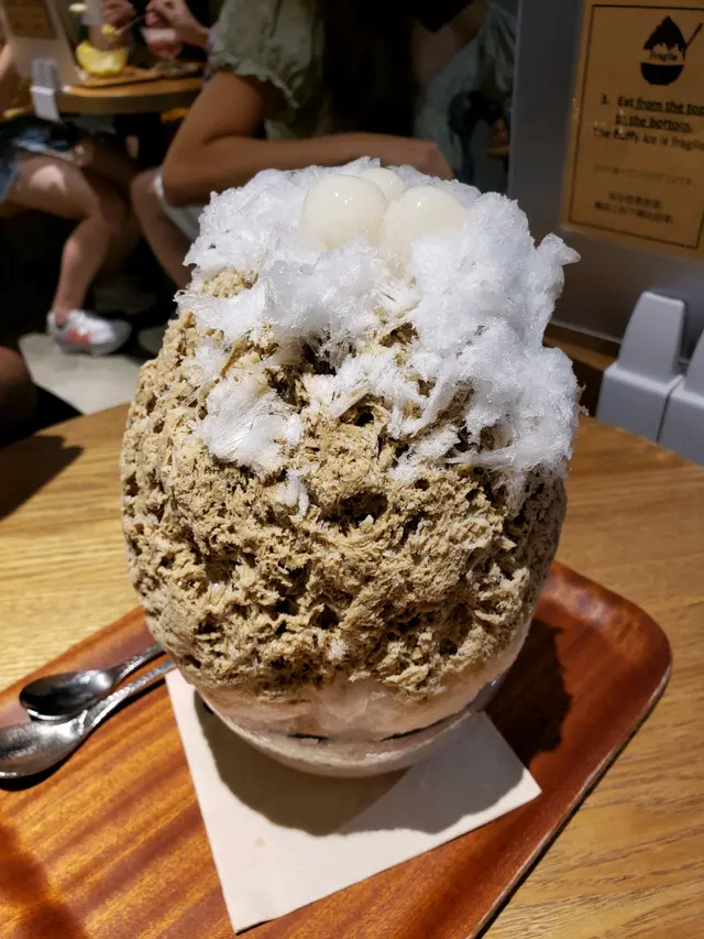 伯爵奶茶配白玉