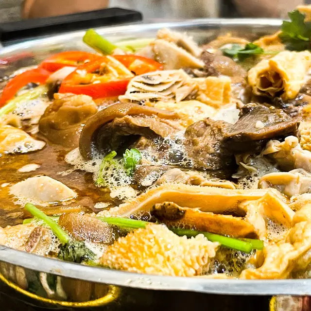羊肉羊肚煲