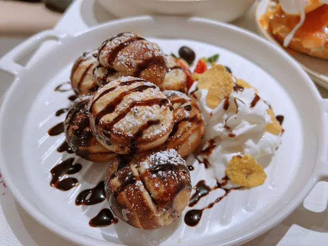 阿華田脆脆波波鬆餅配朱古力醬