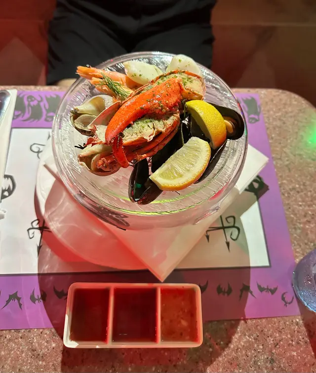 阿jack怪誕大餐