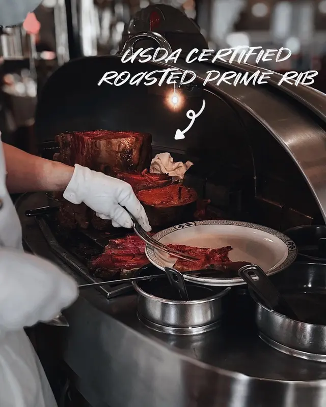 🌟Main Dish: 🌈 - California Cut Prime Rib $294 (8.5/10) 🌈 - English Cut Prime Rib $330 (8/10) 唔同cut嘅分別在於唔同嘅切法 *好似講緊廢話😂* California就得一塊但偏厚身 English偏薄但有3塊 睇自己鍾意啲咩嘅口感🤪 燒牛肉腍到直情可以就咁扯開🤣 肉汁豐富 脂肪適量 一齊食好滿足 對於食肉獸來講一定超級滿足🤩 重口味表示就咁舊牛嘅調味少咗啲 主要靠隻汁 但個人會想啲汁另上