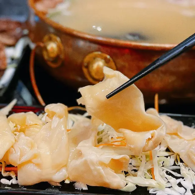 依碟花膠筒軟腍易入口,😆食嘅時候仲有種俾骨膠原「漿」住嘅感覺