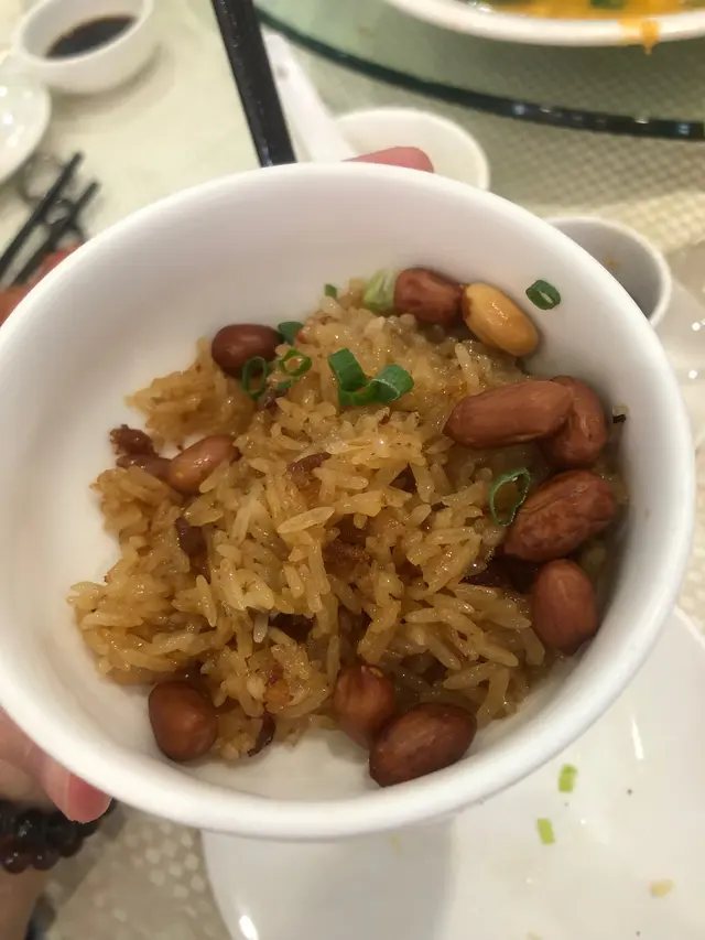 唔似生炒嘅生炒糯米飯