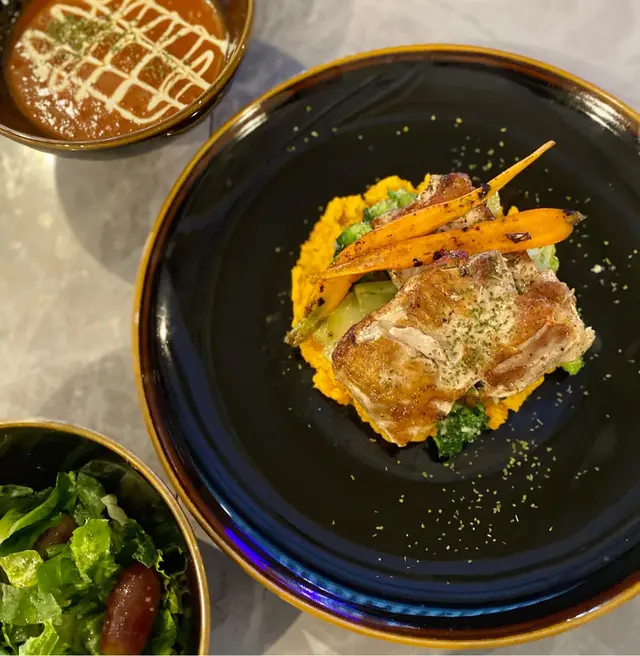 Chicken Steak with Sweet Potato & Broccoli 