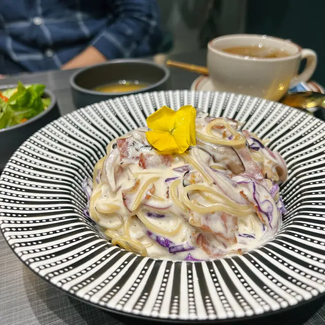 豆乳卡邦尼意大利麵