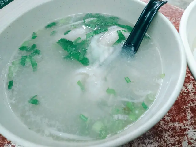 胡椒湯底魚皮餃