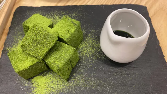 有啲似食緊啫喱…冇咗煙靭嘅感覺…抹茶味道好淡…呢個係呢間店嘅主打...真係好失望..一啲都唔好食