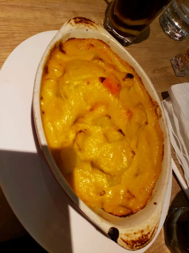 金牌葡汁雞皇焗飯