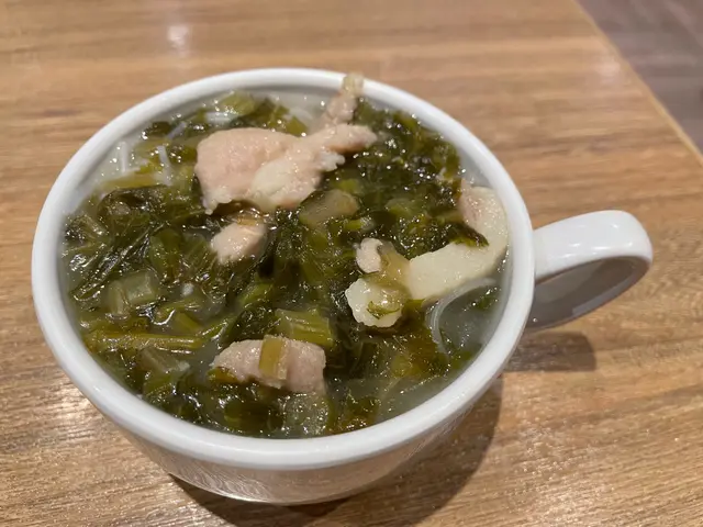 迷你雪菜肉絲米粉