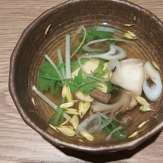 清潤,正好解一解用餐過後嘅醬油咸味。