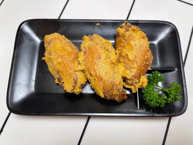 香噴噴奶黄金沙脆雞翼