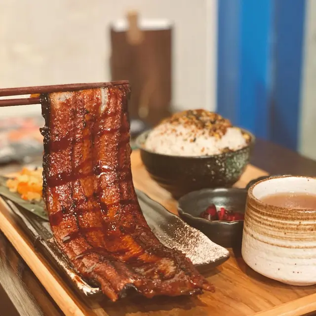 原條蒲燒鰻魚定食